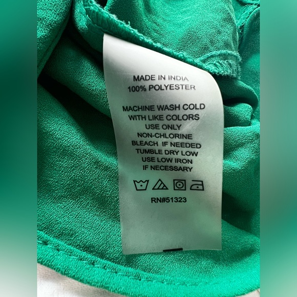 Green Vince Camuto Top - Picture 5 of 6